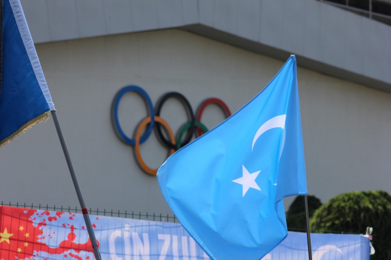 Türkiye&#39;de Pekin 2022 Olimpiyatlar protesto edildi