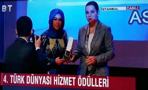 4. TÜRK DÜNYASI HIZMET ÖDÜLLERI SAHIPLERİ İLE BULUŞTU