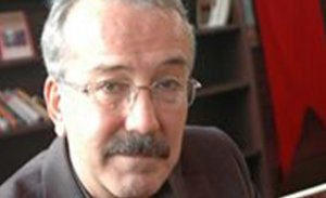 DOĞU TÜRKİSTANI OSMANLI TÜRKÜ GİBİ KUCAKLAMAK