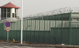 YAHUDİLER, YAHUDİ SOYKIRIMINI ANMA GÜNÜ'NDE UYGURLARA ODAKLANDI