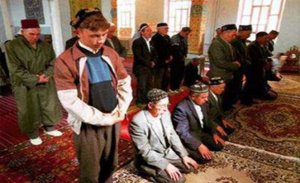 URUMÇI’DE TUTUKLANAN TATAR'DAN HALA HABER YOK