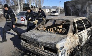 KAZAKLARLA HUY MÜSLÜMANLAR ARASINDA KAVGA ÇIKTI. 10 ÖLÜ, 165 YARALI