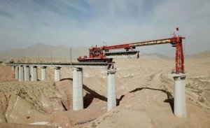 ÇİN’DEN DOĞU TÜRKİSTANA 3 FARKLI ROTADAN DEMİR YOLU YAPILDI