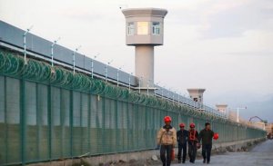 DOĞU TÜRKİSTAN’DAKİ EN BÜYÜK KAMP KAŞGAR’A YAPILIYOR