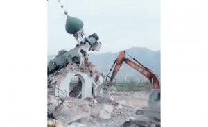 DOĞU TÜRKİSTAN’DA CAMİ YIKIM ÇALIŞMALARI SÜRÜYOR