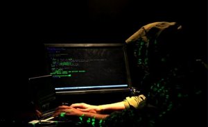 ÇİNLİ HAYKERLER, UYGURLARA AİT WB SAYFALARINA SALDIRIYOR